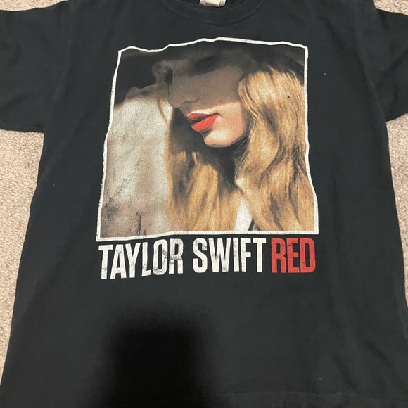 Taylor Swift Other - Preowned Kids Taylor Swift T-Shirt